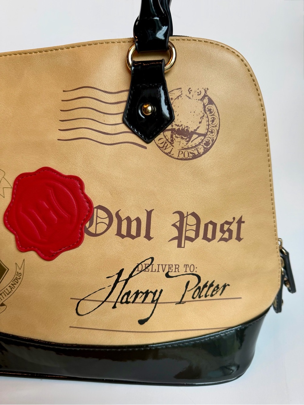Harry Potter Owl Post Hogwarts Purse Satchel Handbag Black Gold - Picture 3 of 13